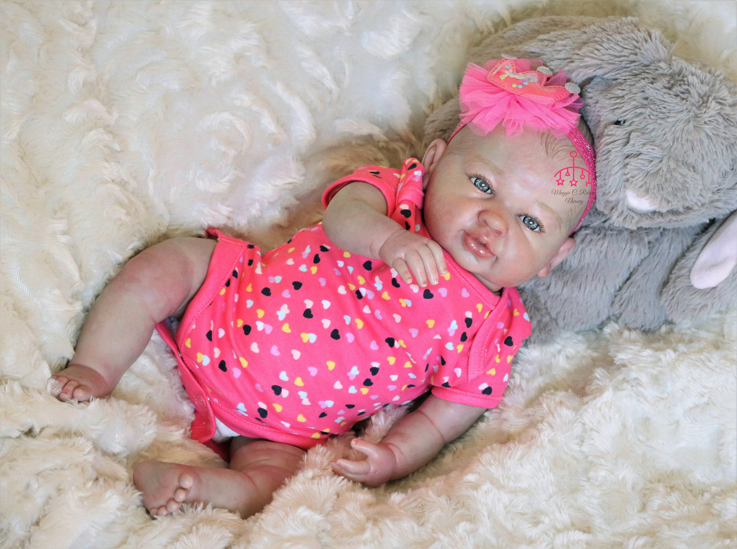 Maria open eyes
