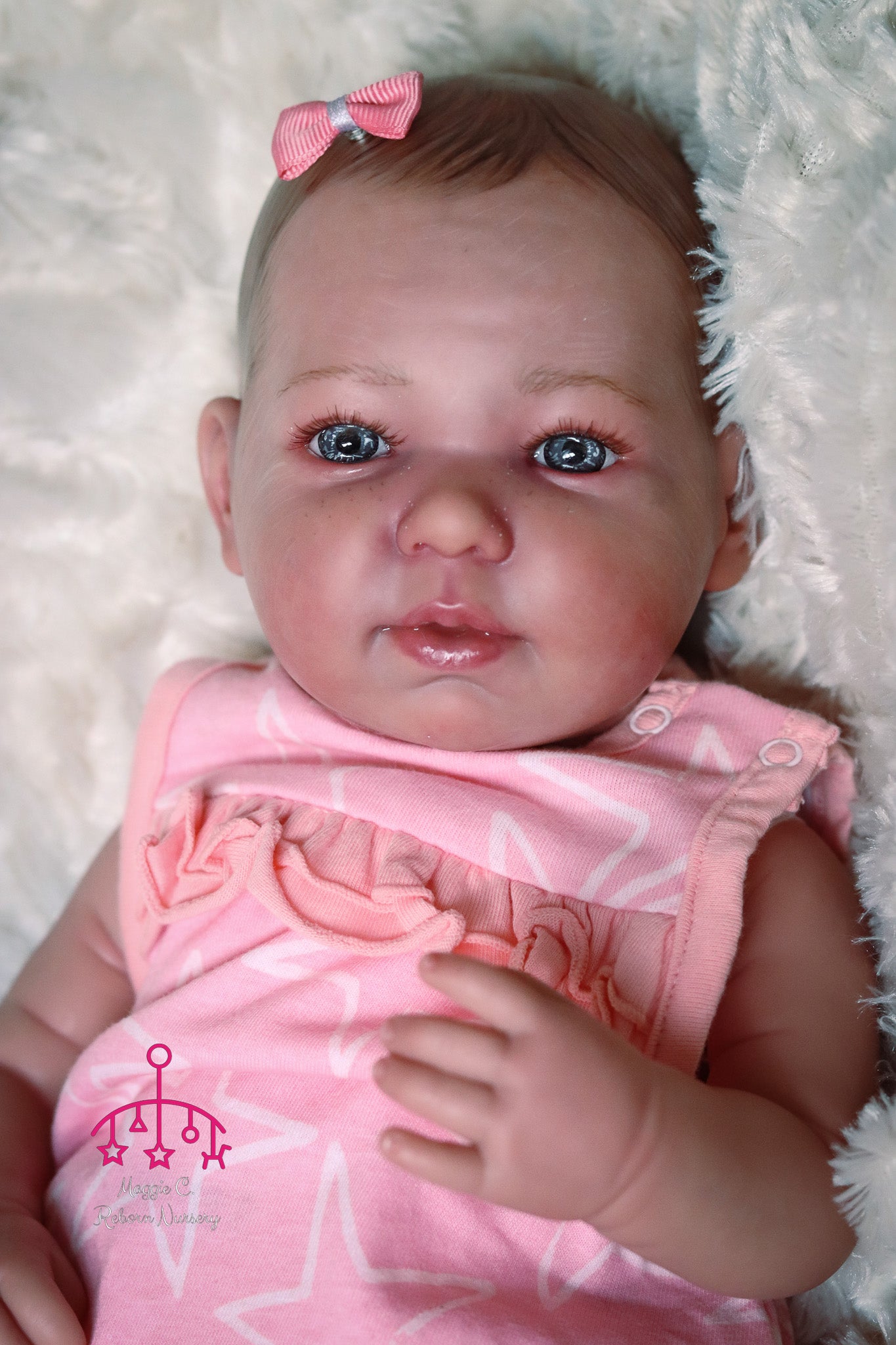 Lena open eyes