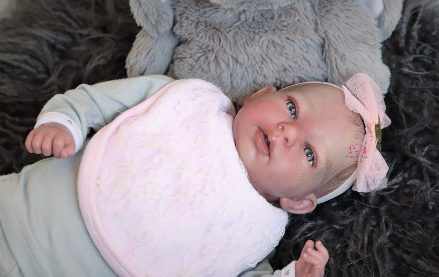 Lena open eyes