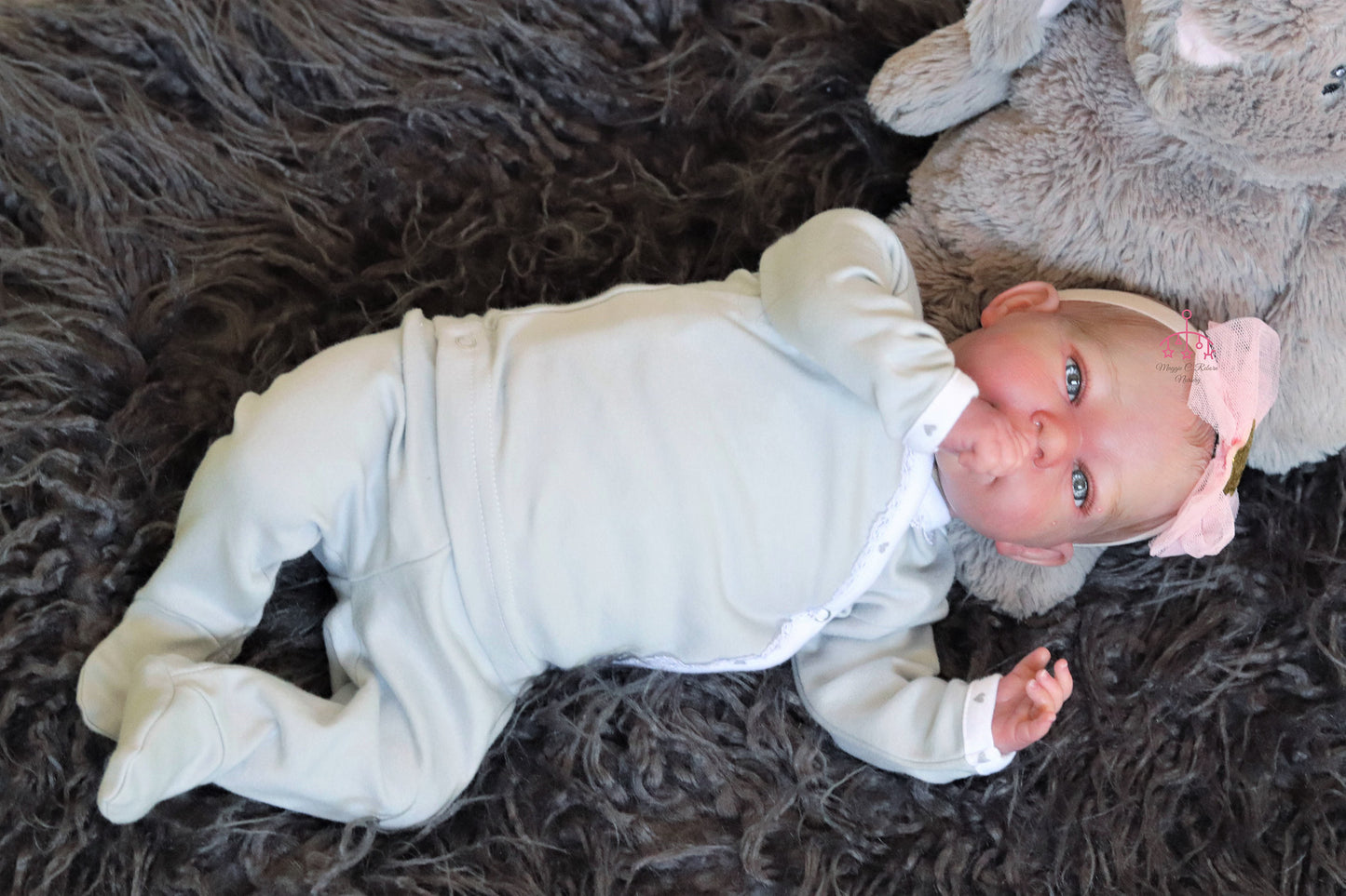 Lena open eyes