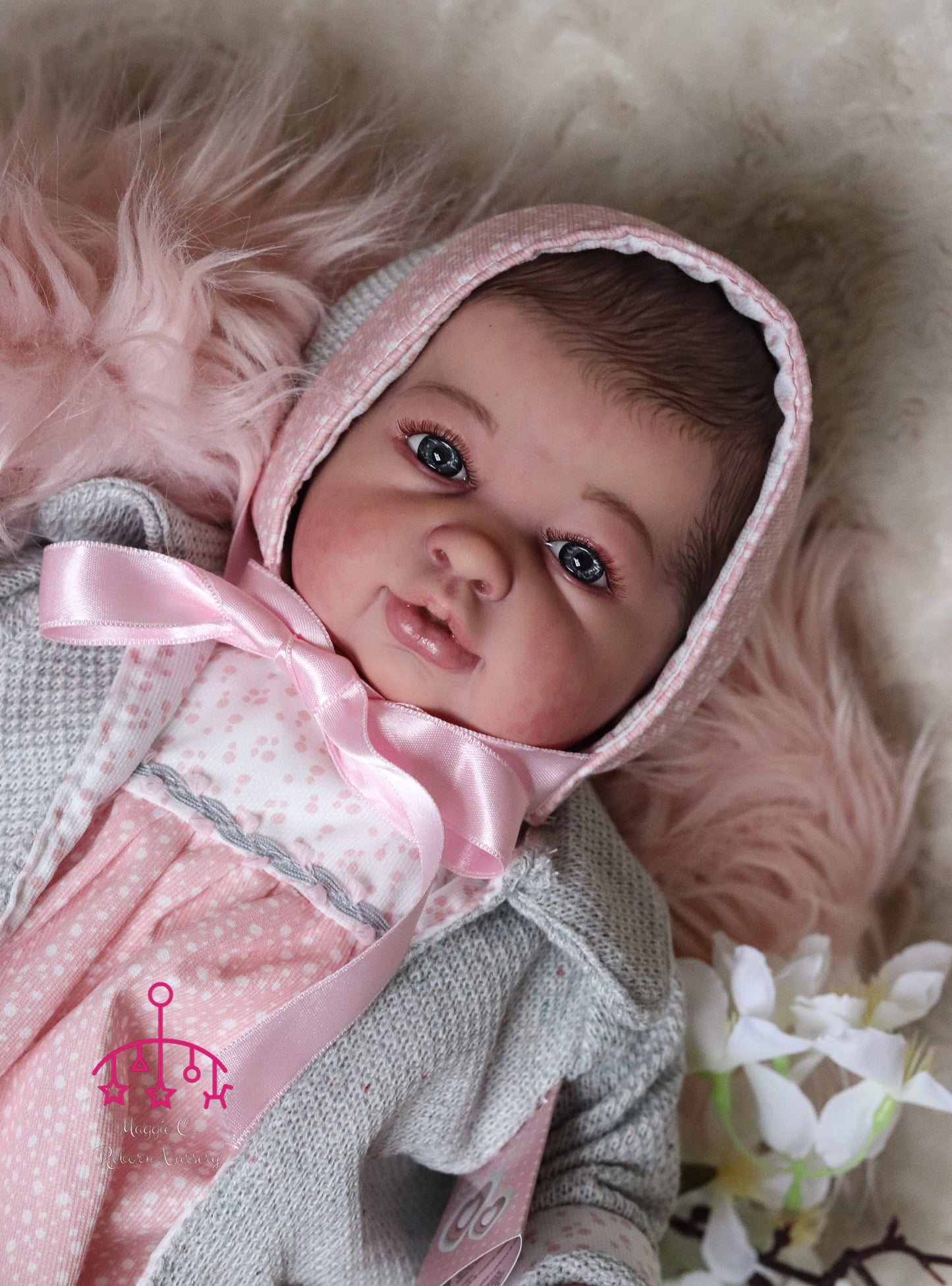 Maria open eyes