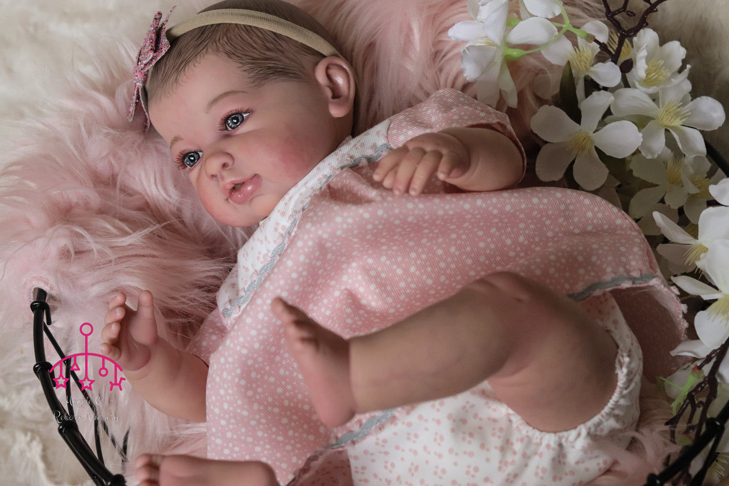 Maria open eyes