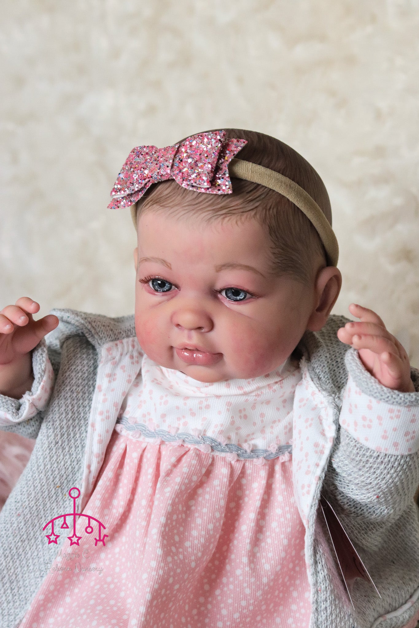 Maria open eyes